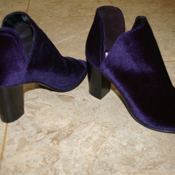 Steven Madden Open-toe silhouette. Shoes - Picture 4 of 6
